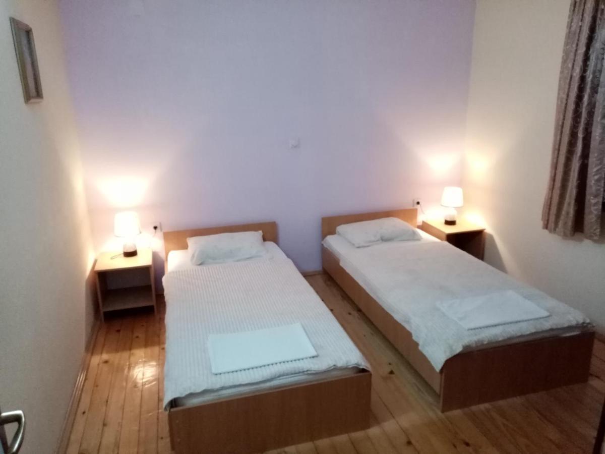 אוהריד Mateski Guest House מראה חיצוני תמונה