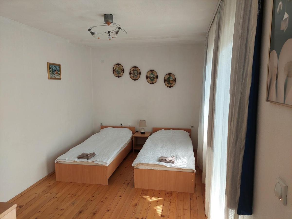 אוהריד Mateski Guest House מראה חיצוני תמונה