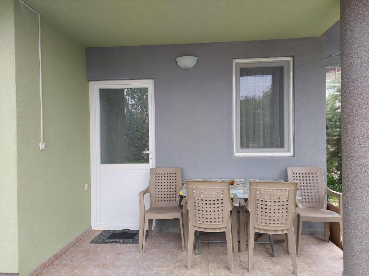אוהריד Mateski Guest House מראה חיצוני תמונה