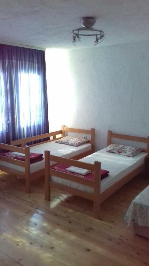 אוהריד Mateski Guest House מראה חיצוני תמונה