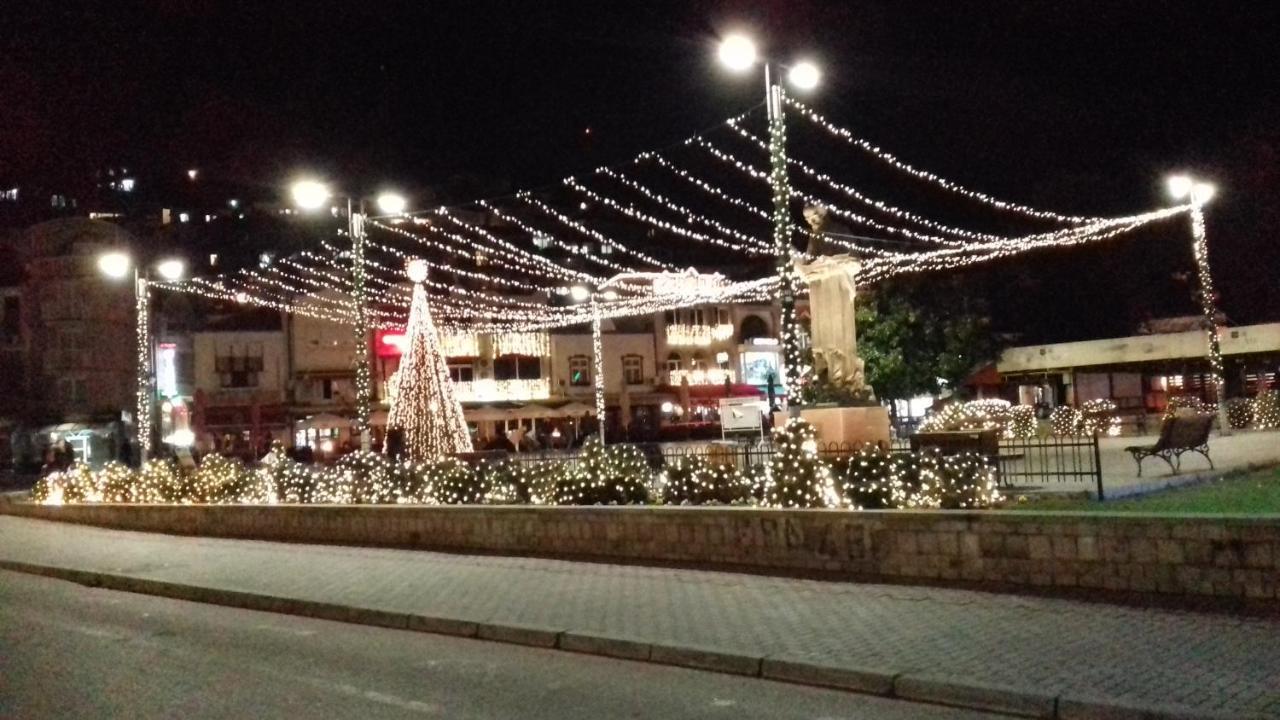אוהריד Mateski Guest House מראה חיצוני תמונה