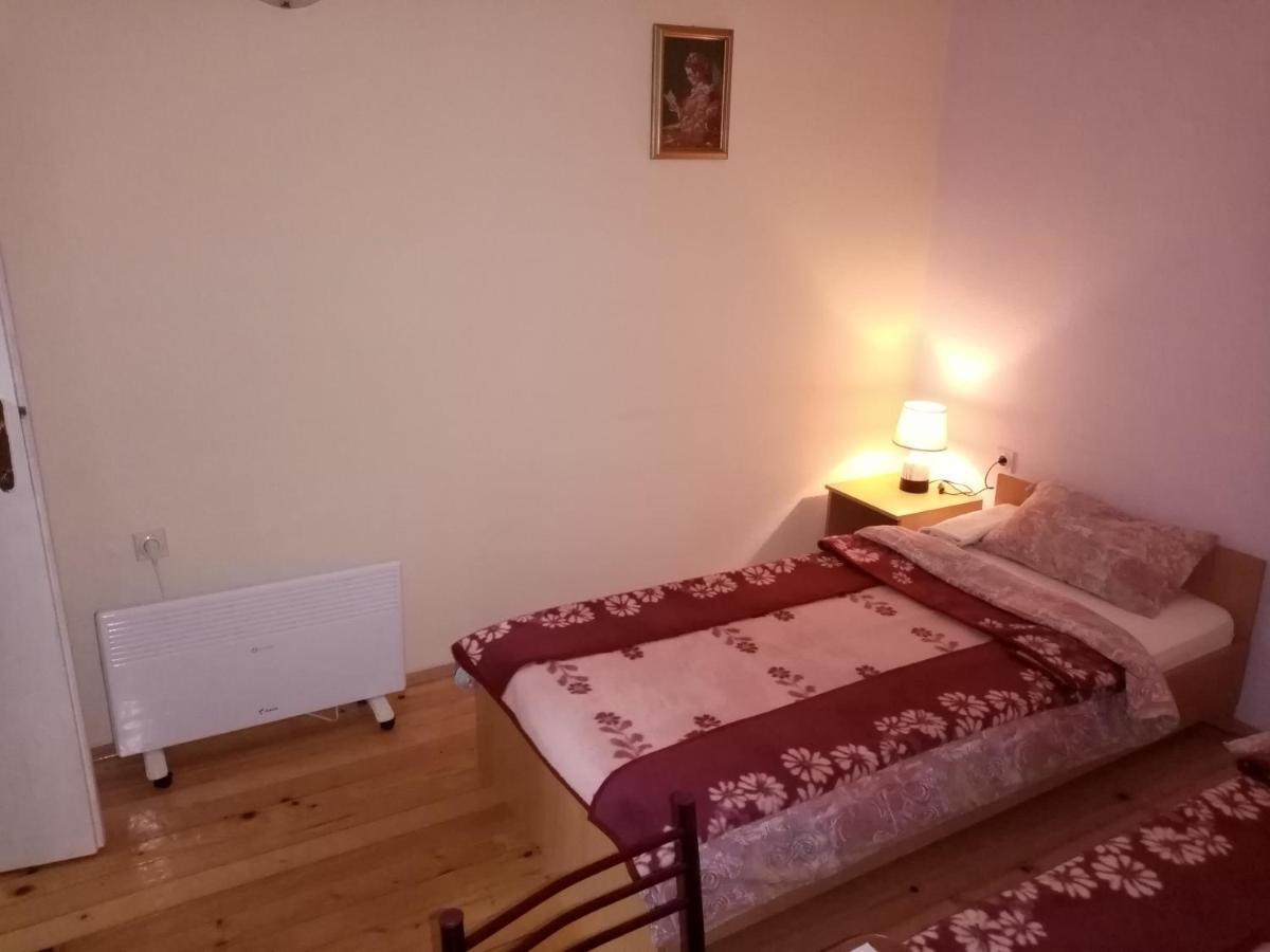 אוהריד Mateski Guest House מראה חיצוני תמונה